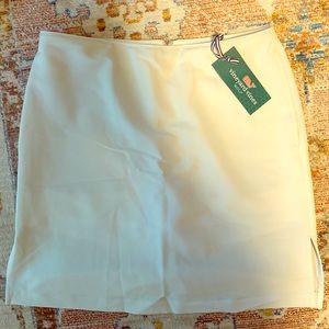 NWT khaki Vineyard Vines golf skort size 2